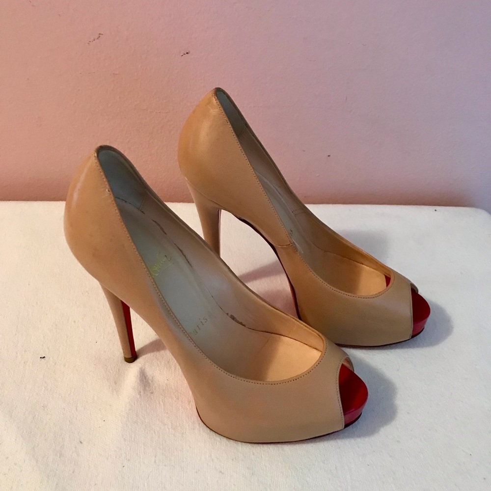 CHRISTIAN LOUBOUTIN HEELS SHOES - Picture 1 of 5